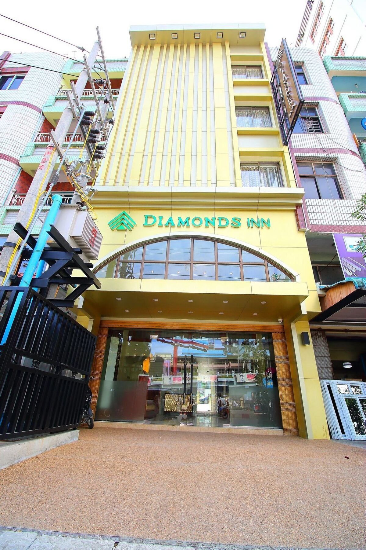 Diamonds Inn Mandalay Exterior photo